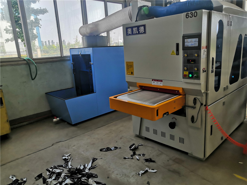 鈑金去毛刺機(jī)+濕式除塵器